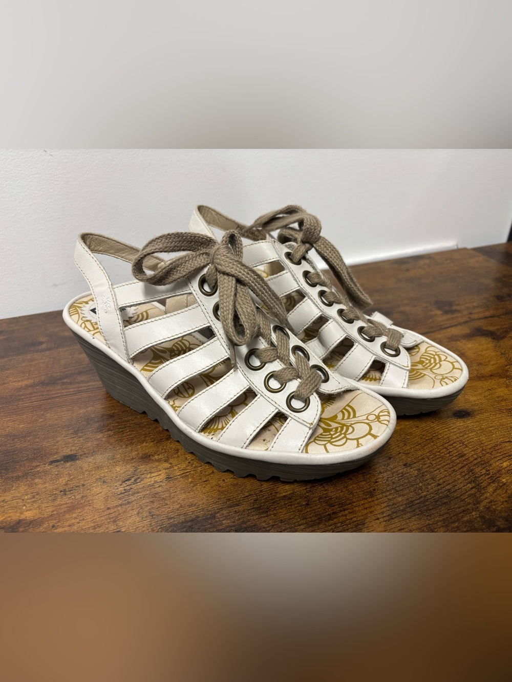 FLY LONDON Yito White Leather Lace Up Heeled Platform Sandal Women’s Size 40
